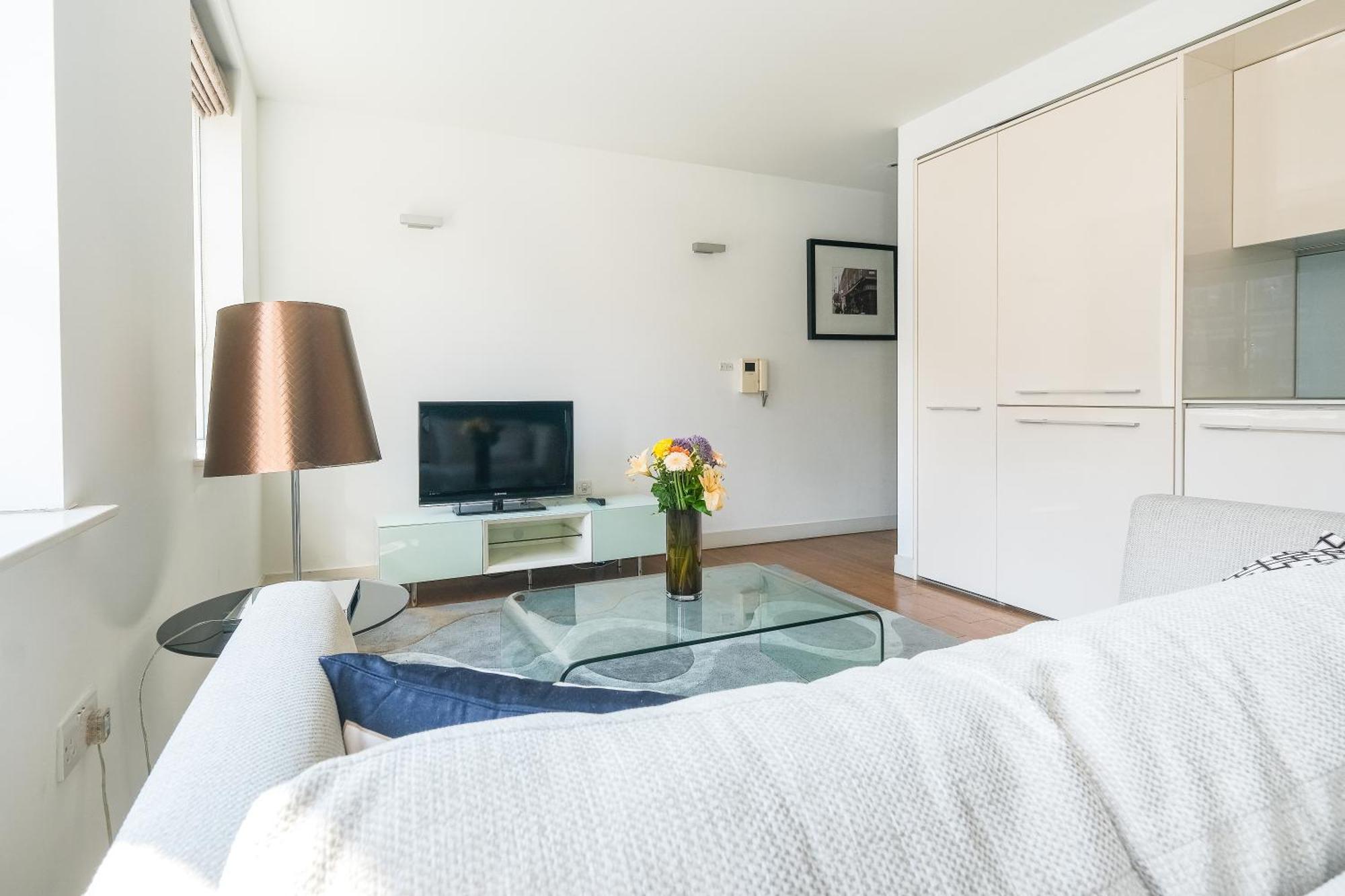 Central Servised Apartments On Artillery Lane Лондон Номер фото