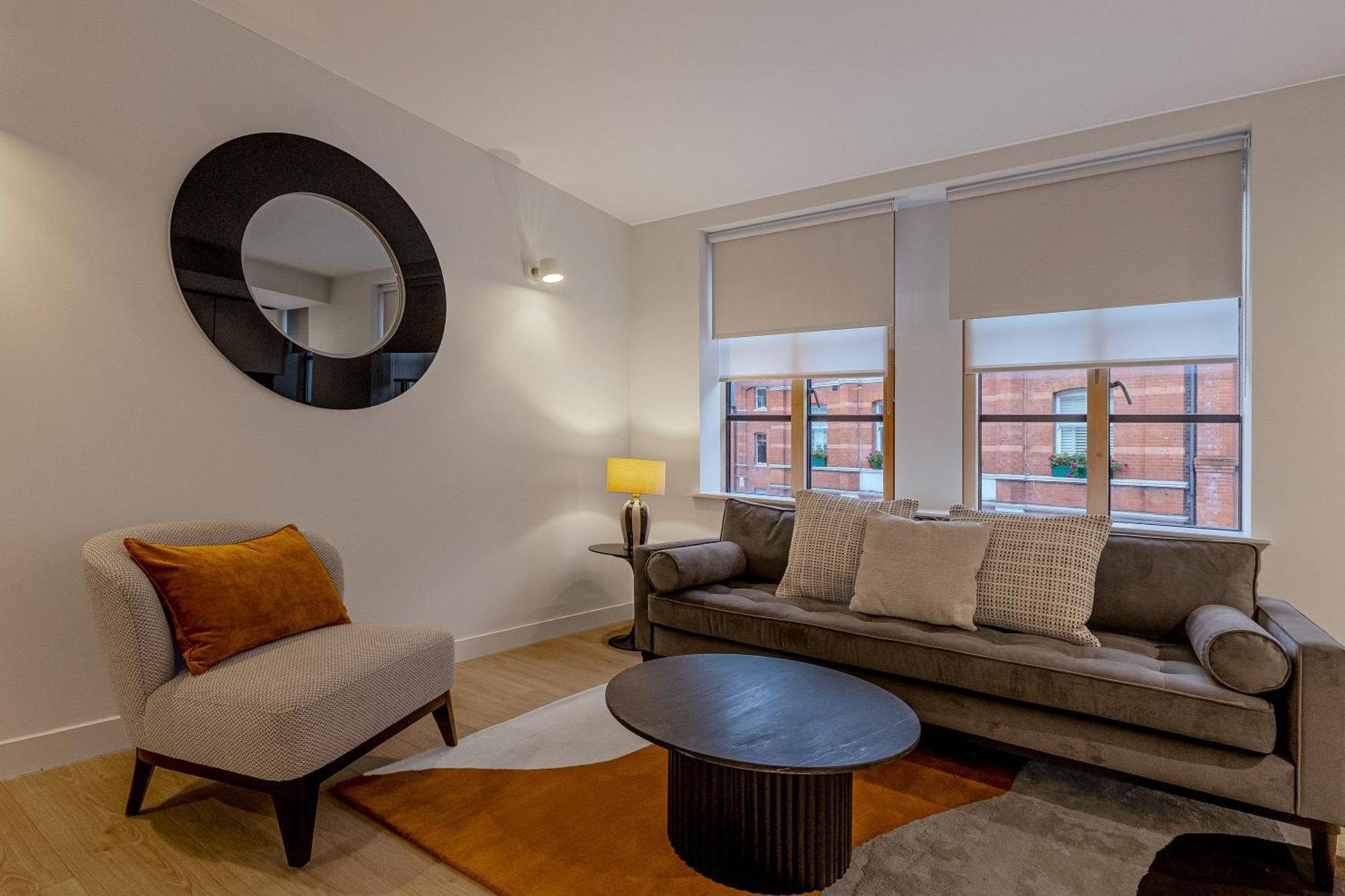Central Servised Apartments On Artillery Lane Лондон Екстер'єр фото